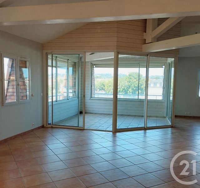 Appartement T5 à louer - 5 pièces - 188.79 m2 - VILLENEUVE SUR LOT - 47 - AQUITAINE - Century 21 Bastien Gonzalez