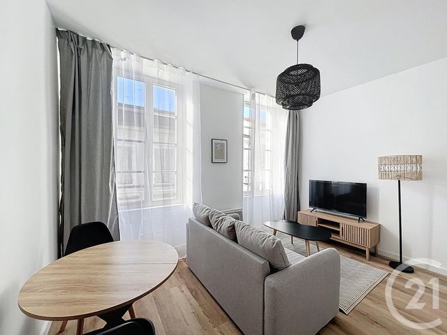 Appartement F1 bis à louer - 2 pièces - 31.91 m2 - VILLENEUVE SUR LOT - 47 - AQUITAINE - Century 21 Bastien Gonzalez