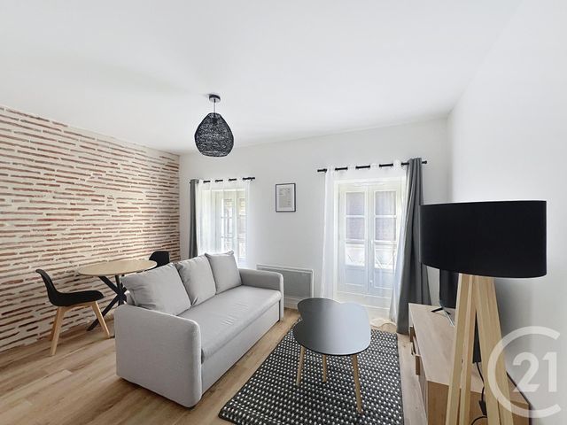 Appartement F1 bis à louer - 2 pièces - 31.91 m2 - VILLENEUVE SUR LOT - 47 - AQUITAINE - Century 21 Bastien Gonzalez