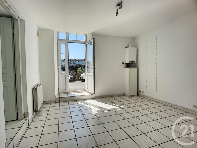 Appartement T2 à louer - 2 pièces - 54.96 m2 - VILLENEUVE SUR LOT - 47 - AQUITAINE - Century 21 Bastien Gonzalez